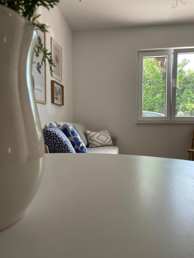 Apartment Sur La Plage Podstrana Bagian luar foto
